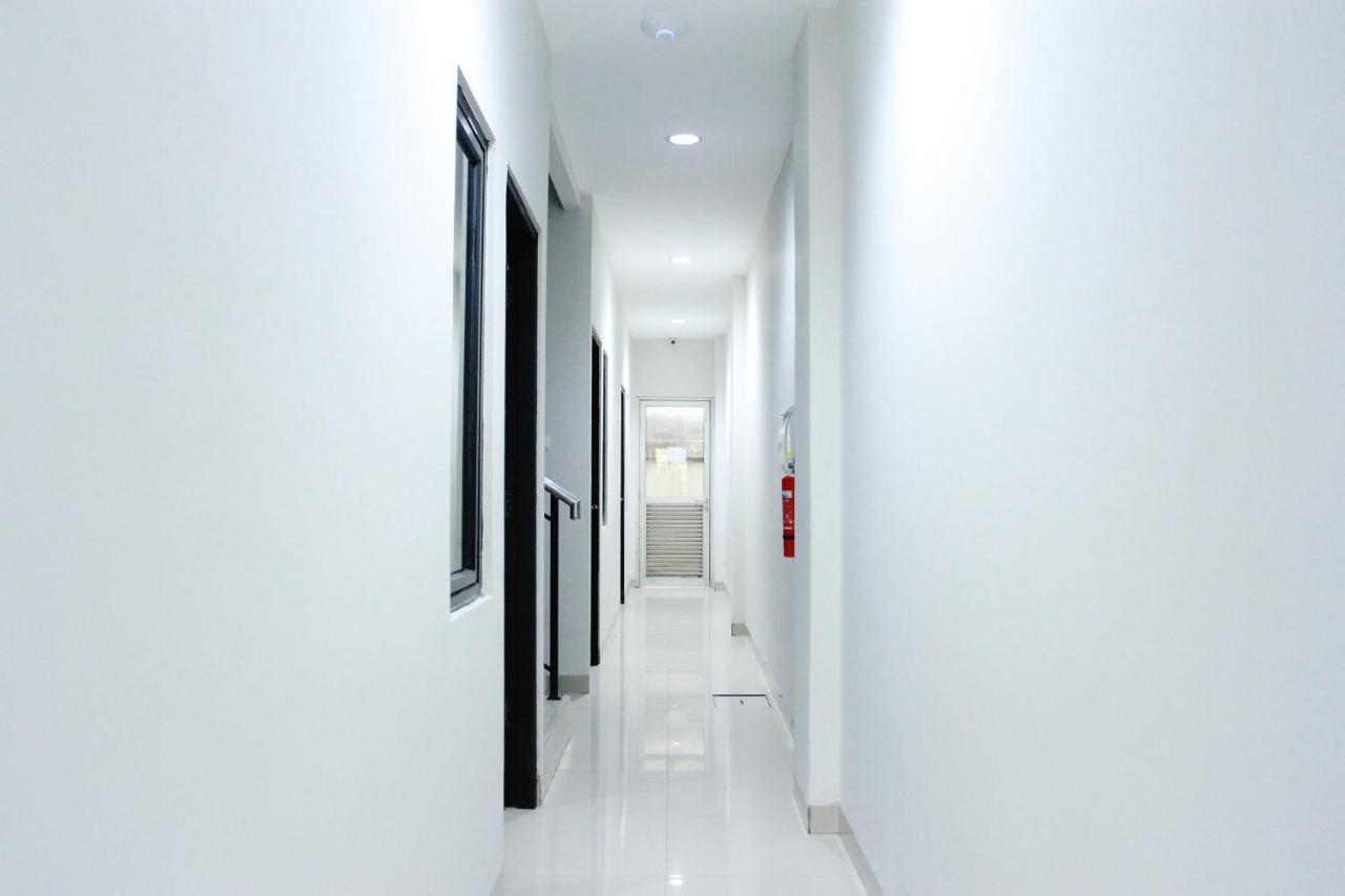 Ghurfati Hotel Mangga Besar Jakarta Exterior foto